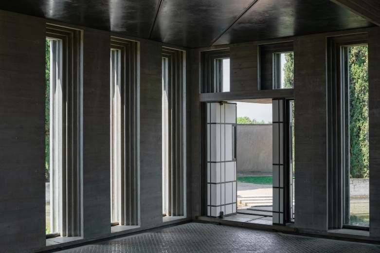 Interior concrete architecture and openings