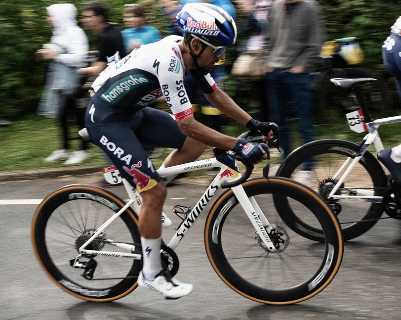 Cycling action photograph